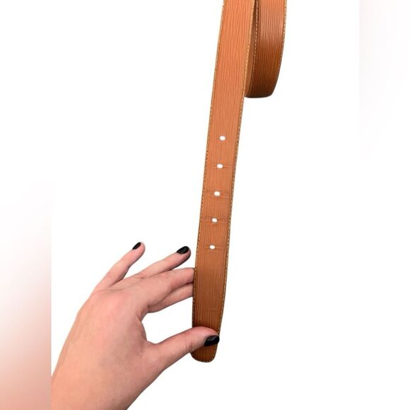 Louis Vuitton Brown Belt with Gold Buckle - Picture 8 of 15